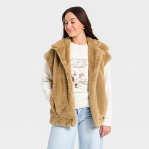 Universal Thread - Women's Faux Fur Vest - Universal Thread Tan S Tan